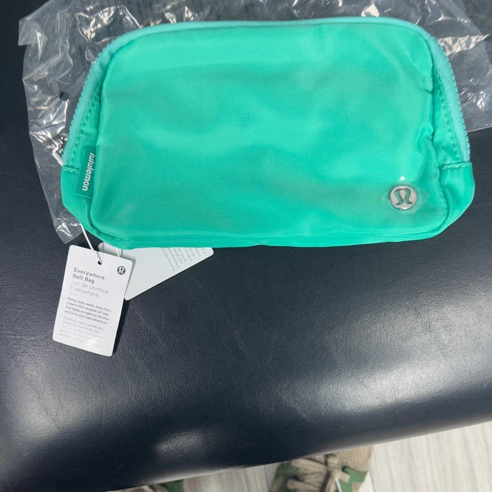 Lululemon Everywhere Belt Bag NWT Teal Green Crossbody Viral EBB